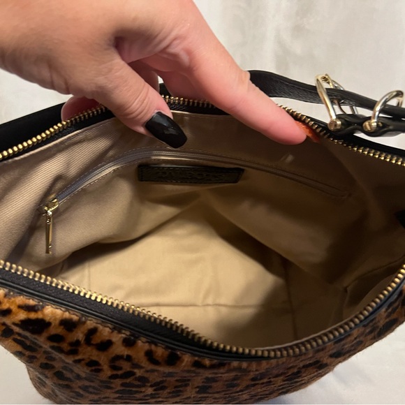 Talbots leopard print calf hair and black pebbled leather bucket bag - Picture 7 of 12